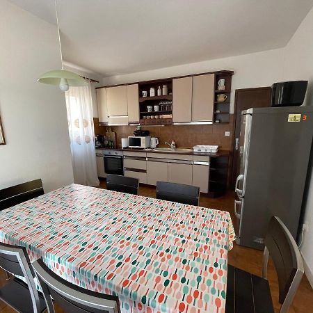 Apartment Mama ツァヴタット エクステリア 写真