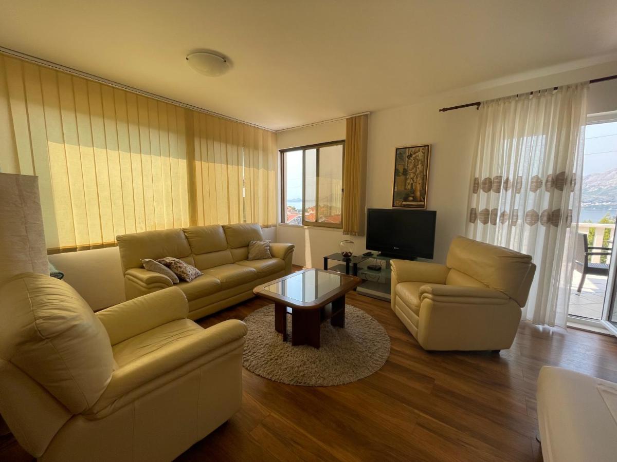 Apartment Mama ツァヴタット エクステリア 写真